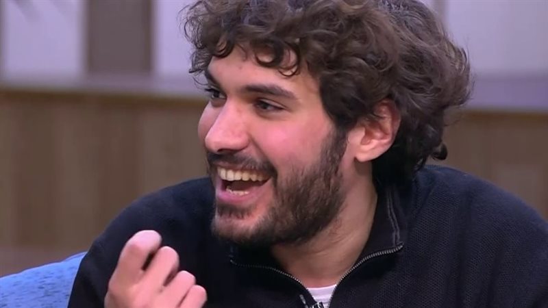 أكرم البزاوي، فيتو