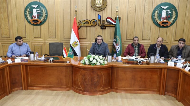محافظ المنوفية خلال