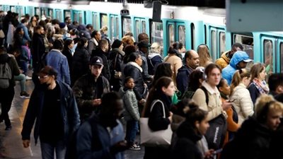 عملية طعن في محطة قطارات باريس وإصابة عدة أشخاص