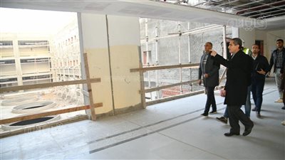 محافظ الغربية يتابع إنشاء مستشفيات طنطا والسنطة والأورام (صور)