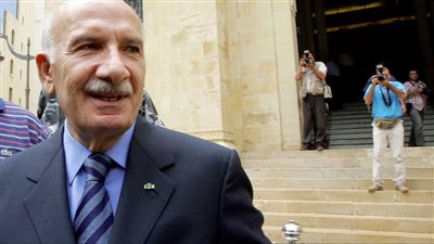 وفاة رئيس البرلمان اللبناني الأسبق حسين الحسيني