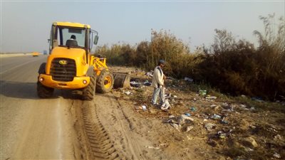 رفع 130 طن من القمامة وصيانة أعمدة الإنارة العامة بفايد في الإسماعيلية