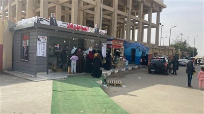  الاستعدادات النهائية لافتتاح منافذ بيع السلع بأسعار مخفضة بالمقطم والمعادي (صور)