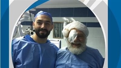 يحيي الفخراني يتصدر السوشيال ميديا بسبب صورة قديمة