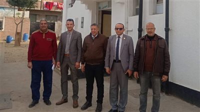 وكيل مديرية تعليم البحيرة يتابع جاهزية المدارس واللجان قبل بدء الامتحانات (صور) 