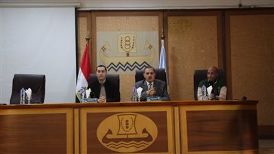 محافظ كفرالشيخ يعقد اجتماعًا لتفعيل ومناقشة الخطة الإعلامية ويوجه بالتواصل مع المواطنين