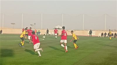 فوز منتخبي القاهرة والجيزة في افتتاح بطولة القطاعات للناشئين 2005 (صور)