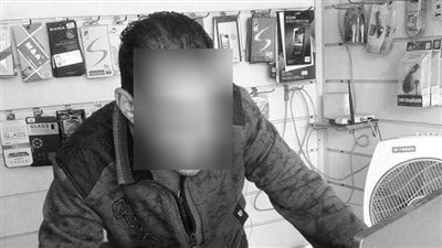 شاب ينهي حياته بطريقة مأساوية في دمياط، مش معاه يعالج ابنه والكهربا فصلت عنه التيار