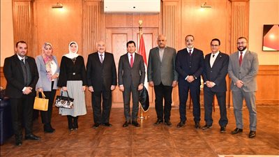وزير الشباب والرياضة يجتمع بمجلس إدارة نادى رويال الجديد بعد انتخابه