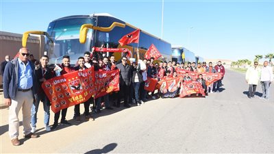 أتوبيسات جماهير الأهلي قبل التوجه للإسكندرية لمواجهة المصري (صور )