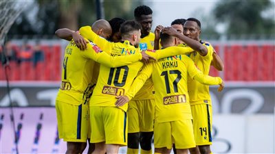 الخليج يكتسح الوحدة برباعية والتعاون يفوز أمام الطائي بالدوري السعودي