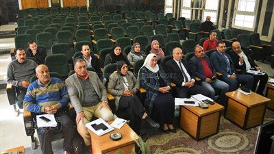 محافظ الغربية يترأس اجتماعا لمناقشة الجسر المشترك بين ترعة المحلة ومصرف زفتى (صور)