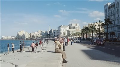 حالة الطقس، محافظ الإسكندرية: سقوط أمطار رعدية مصحوبة بالبرق صباح الغد (فيديو)