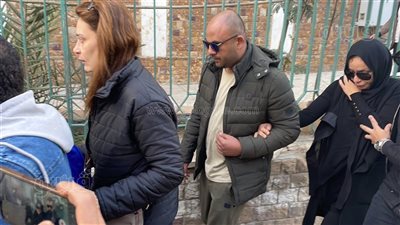 أخبار الفن اليوم: انهيار ريم البارودي في جنازة والدها.. ورغدة تكشف سبب نشر وصيتها