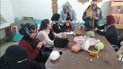 ثقافة الإسماعيلية ينظم ورشة لتعليم السيدات فن الكوريشية (صور) 