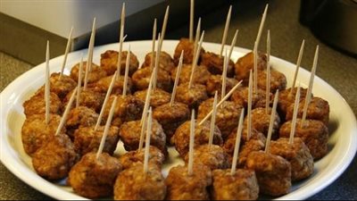 بربع كيلو لحم مفروم اعملى 15 قطعة كفتة مقلية