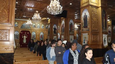 تفاصيل زيارة وفد أكبر سفينة عائمة لكنائس بورسعيد (فيديو وصور)