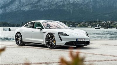 بورش تختبر سيارتها في منطقة لن تتخيلها، التحدي كما يكون