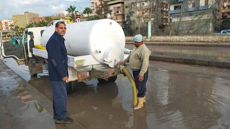سقوط الامطار بكفر