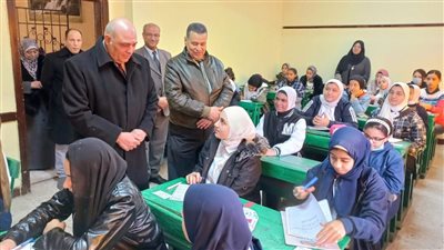 جولة لقيادات البحيرة على لجان امتحانات الفصل الدراسي الأول