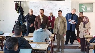 71 ألف طالب يؤدون امتحانات الصف الثاني الثانوي (صور)