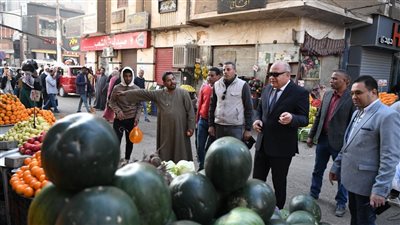 محافظ قنا يفاجئ عددا من الأسواق ومنافذ بيع السلع الغذائية بدشنا 