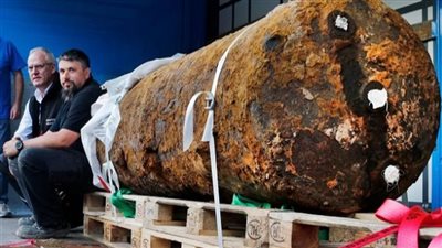 نزع فتيل قنبلة تزن نصف طن من مخلفات الحرب في ألمانيا