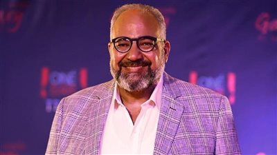 طرح الإعلان الرسمي لفيلم 