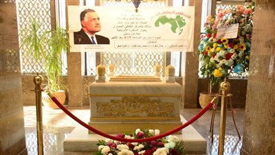  جمال عبد الناصر، توافد الناصريين على ضريح الزعيم في ذكرى ميلاده (صور) 