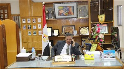 وكيل وزارة التعليم بالبحيرة يتابع الامتحانات