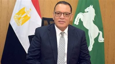 محافظ الشرقية ُيشارك أعضاء مركز شباب الصوالح الألعاب الرياضية