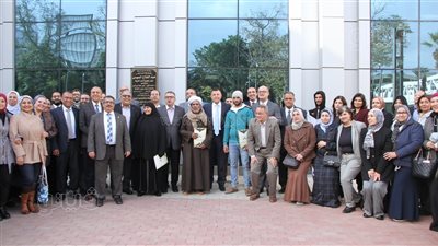 رئيس جامعة عين شمس يوجه رسالة لفريق أول زراعة رئة في مصر