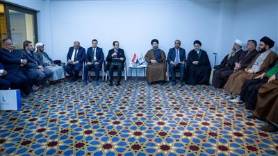 وفد حكماء المسلمين يلتقي عددًا من علماء الحوزة وأساتذة الجامعات بالنجف العراقية