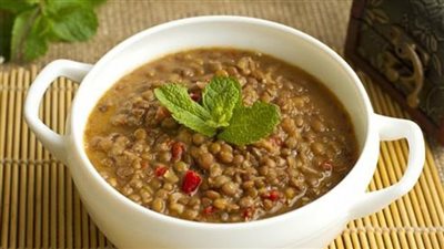 طريقة عمل عدس بجبة، أكلة شعبية لذيذة وعلى قد الإيد