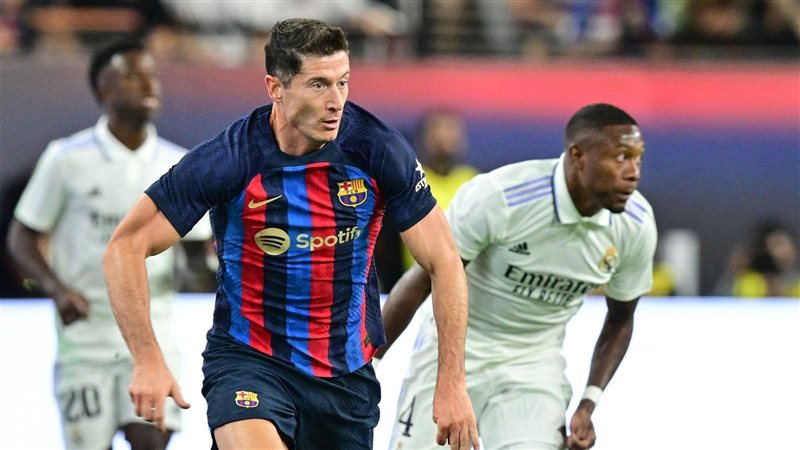 ريال مدريد وبرشلونة،