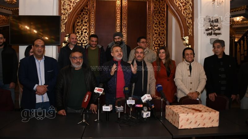 أبطال مسرحية صاحب