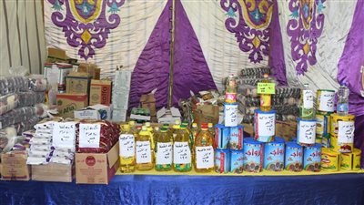 محافظ الفيوم يفتتح معرض أهلا رمضان في سنورس (صور)