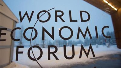 خبراء منتدى دافوس يتوقعون ركودا اقتصاديا عالميا في 2023