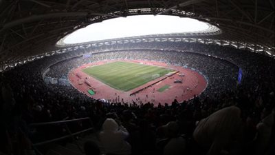 خليجي 25، الجماهير العراقية تملأ ملعب البصرة قبل مواجهة قطر (فيديو وصور)