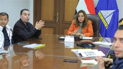 محافظ دمياط تبحث الخطة المرورية لإنشاء ميدان بمدخل محور السيالة بورسعيد