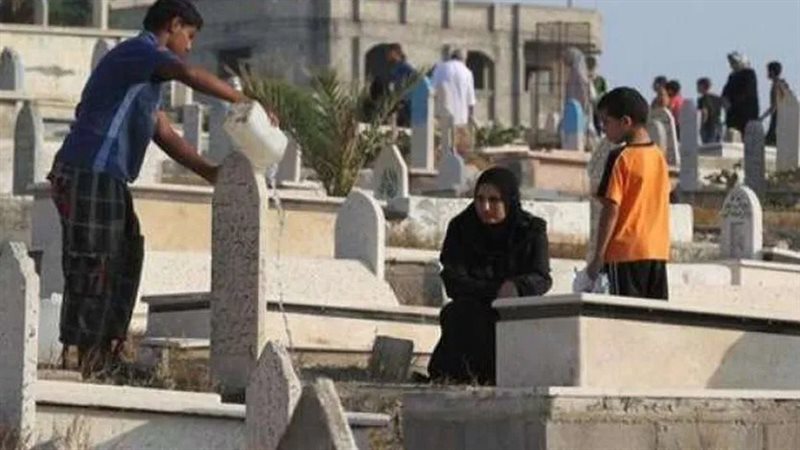 حكم توزيع الطعام