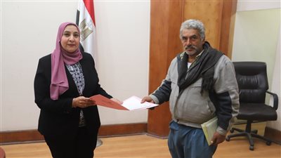 القوى العاملة: تعويضات لأسر العمالة غير المنتظمة بـ9 محافظات