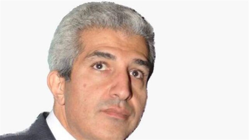 الدكتور مصطفى رفعت،