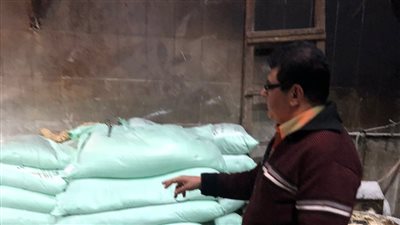 التحفظ على 4 أطنان و200 كيلو دقيق مدعم في حملات تموينية بالدقهلية 