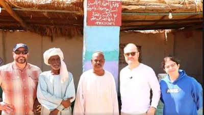 السفير الأمريكي يظهر على قهوة أم الحسن فى السودان (صور)