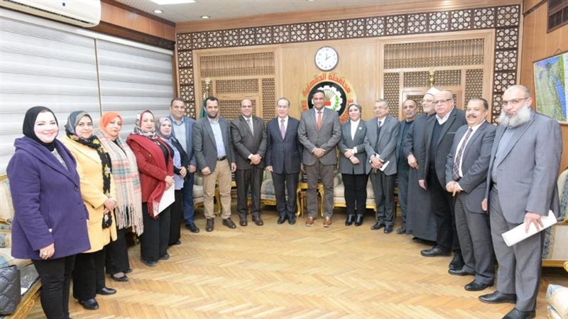 لجنة اختيار الام