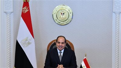 السيسي يصل الإمارات للمشاركة في 