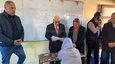 محافظ بورسعيد يتفقد لجان امتحانات الشهادة الإعدادية (بث مباشر) 