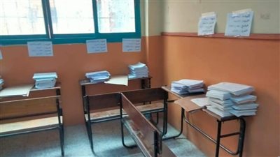 تأخر توزيع الأسئلة على طلاب الإعدادية بلجان بلبيس في الشرقية
