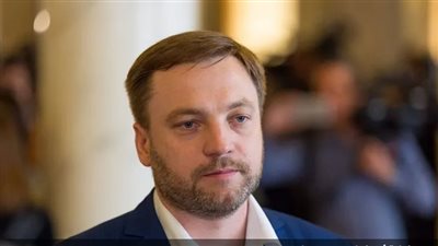 لحظة مقتل وزير الداخلية الأوكراني في كييف (فيديو)